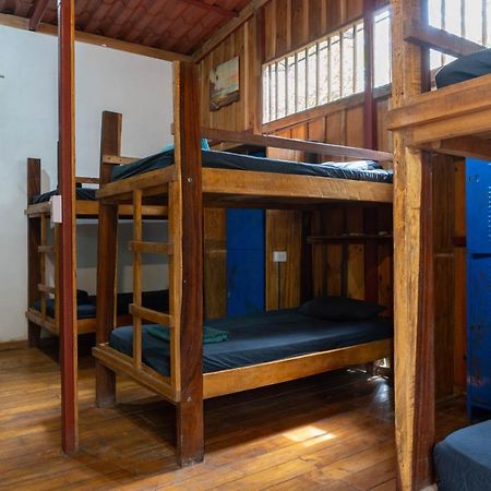 Готель Burnt Toast Surfcamp Носара Екстер'єр фото